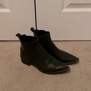 Steve Madden boots